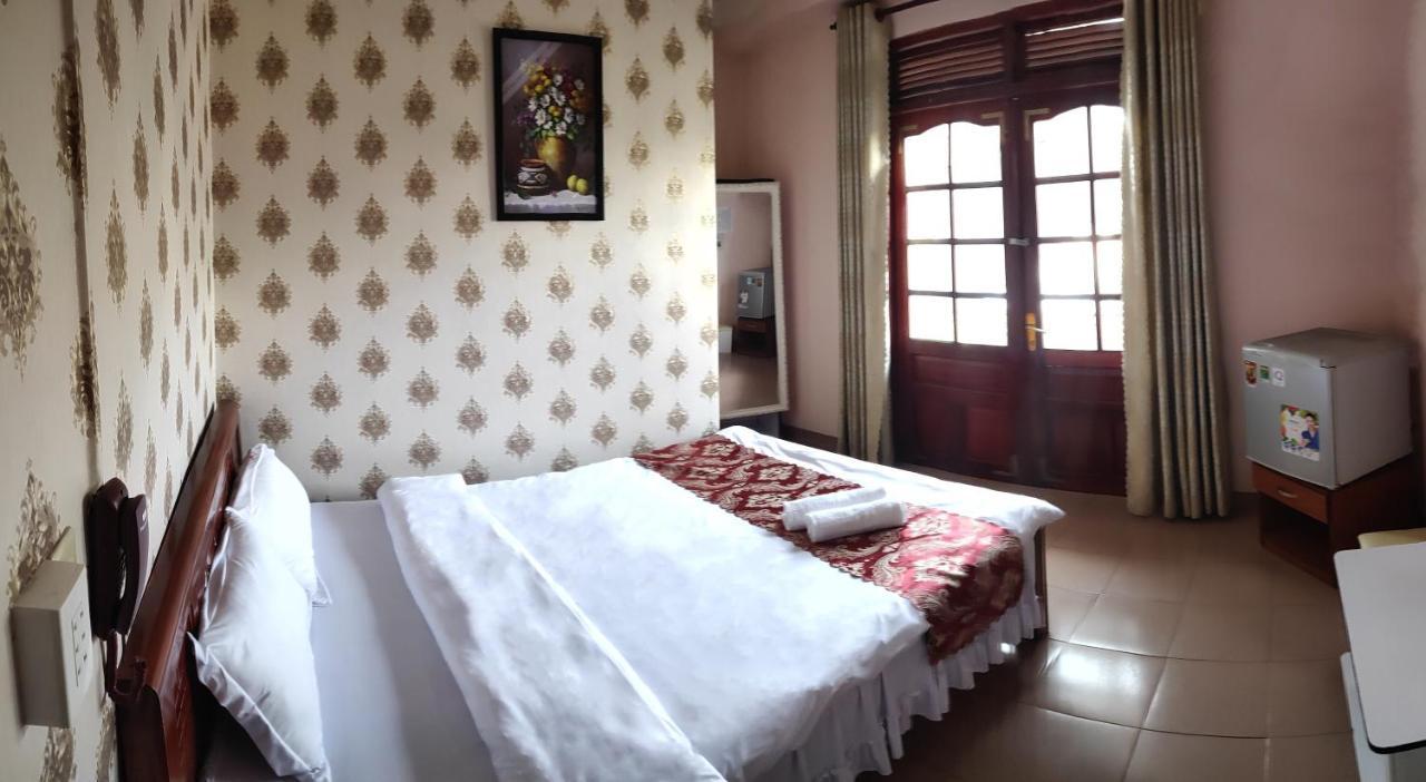 Hoang Uyen Hotel Далат Екстер'єр фото